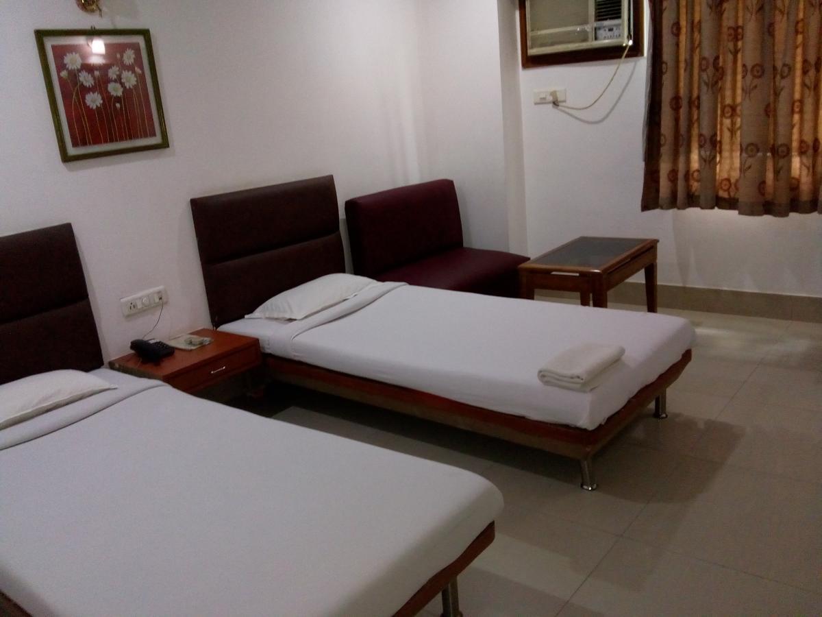 Hotel Rodali Residency Guwahati Bagian luar foto
