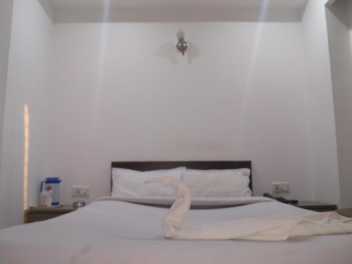 Hotel Rodali Residency Guwahati Bagian luar foto