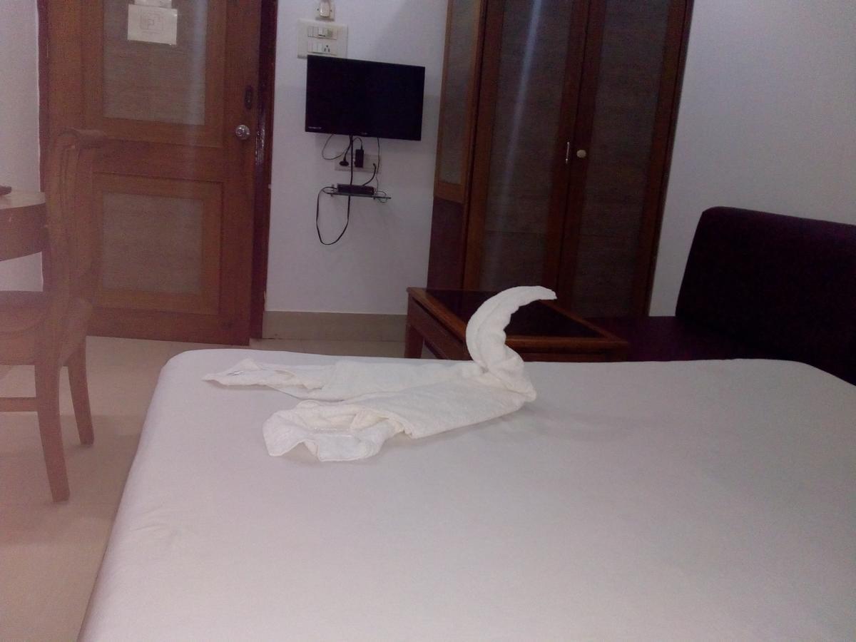Hotel Rodali Residency Guwahati Bagian luar foto
