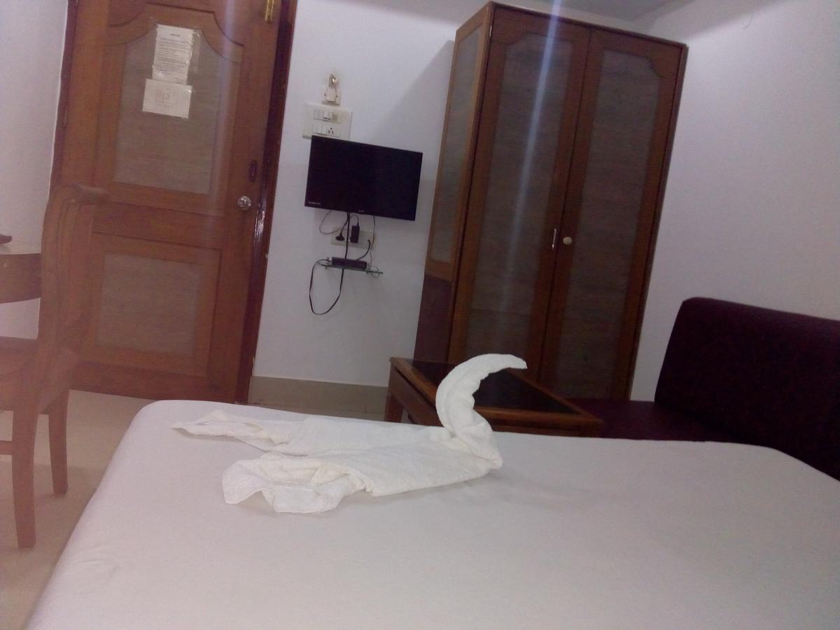 Hotel Rodali Residency Guwahati Bagian luar foto
