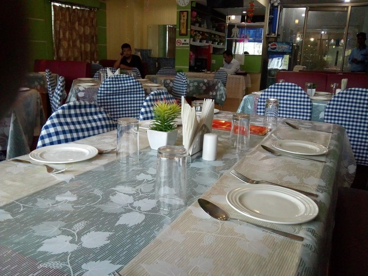 Hotel Rodali Residency Guwahati Bagian luar foto