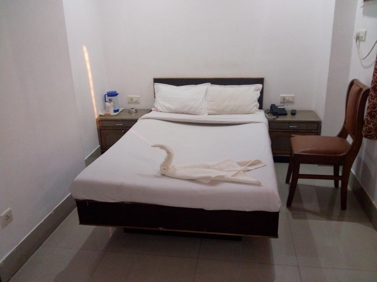 Hotel Rodali Residency Guwahati Bagian luar foto
