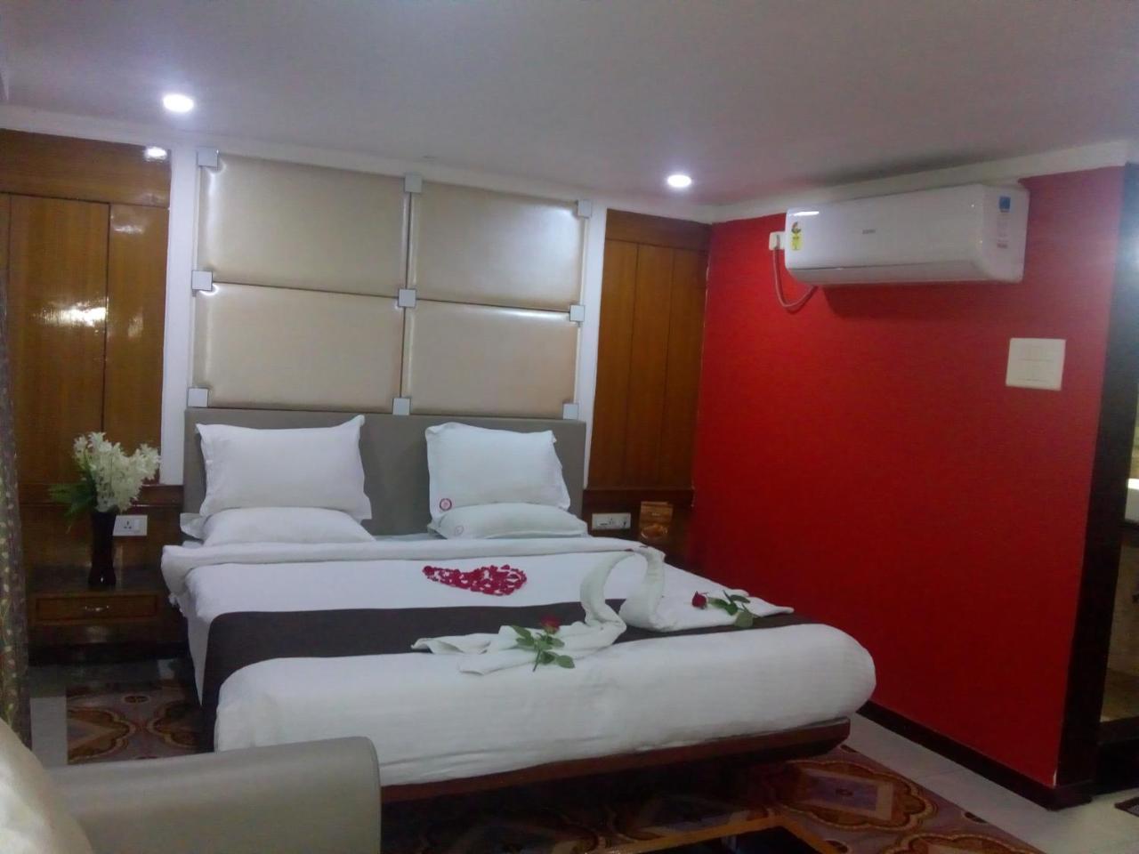 Hotel Rodali Residency Guwahati Bagian luar foto
