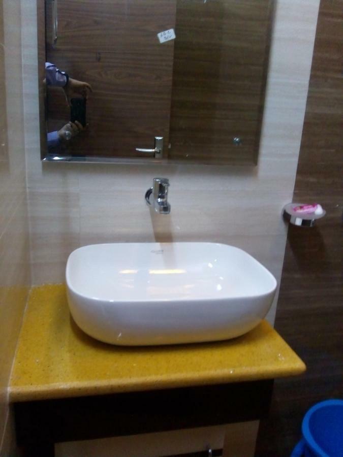 Hotel Rodali Residency Guwahati Bagian luar foto